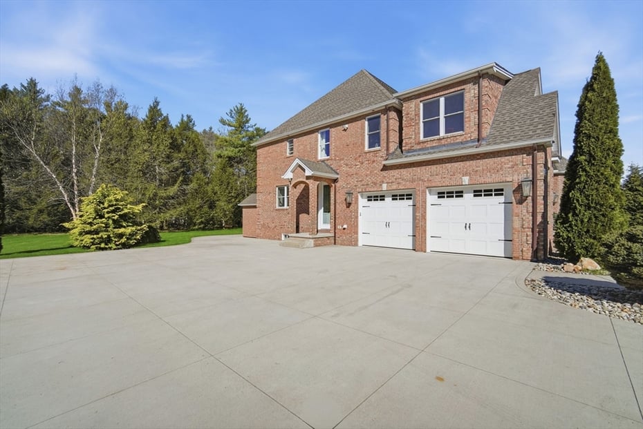 9 Nicholas Ln Photo 41