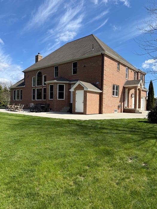9 Nicholas Ln Photo 42