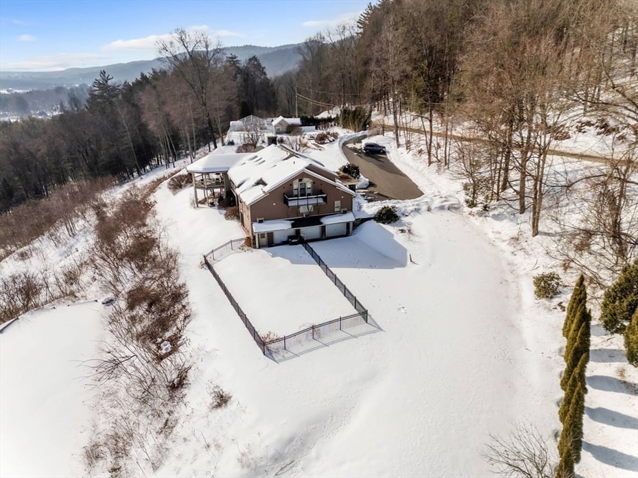 151 Smead Hill Rd Photo 8