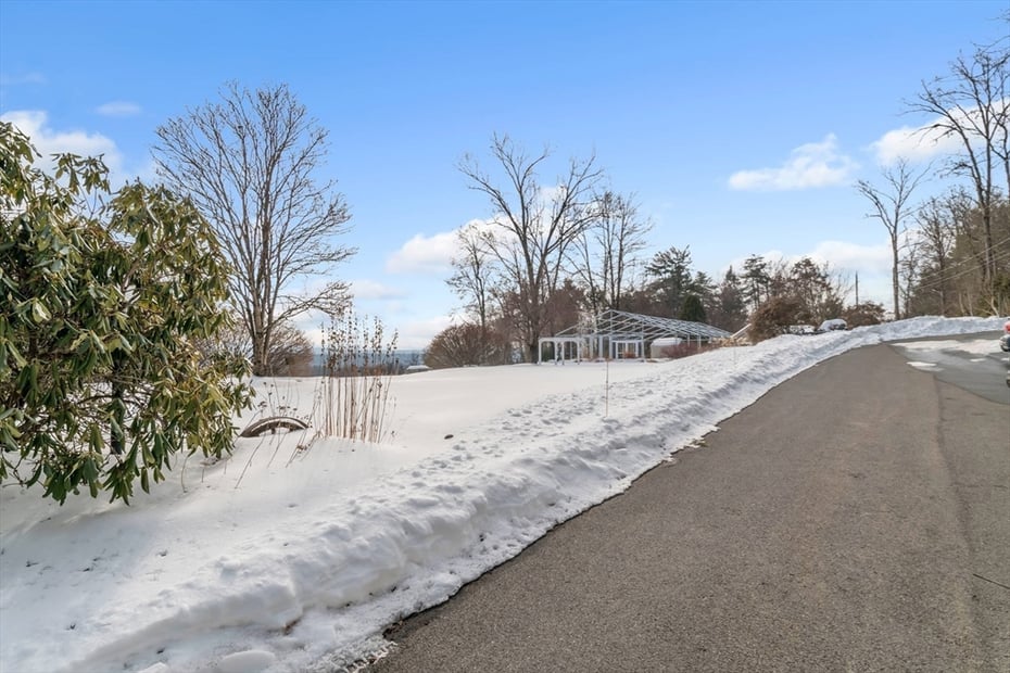 151 Smead Hill Rd Photo 7