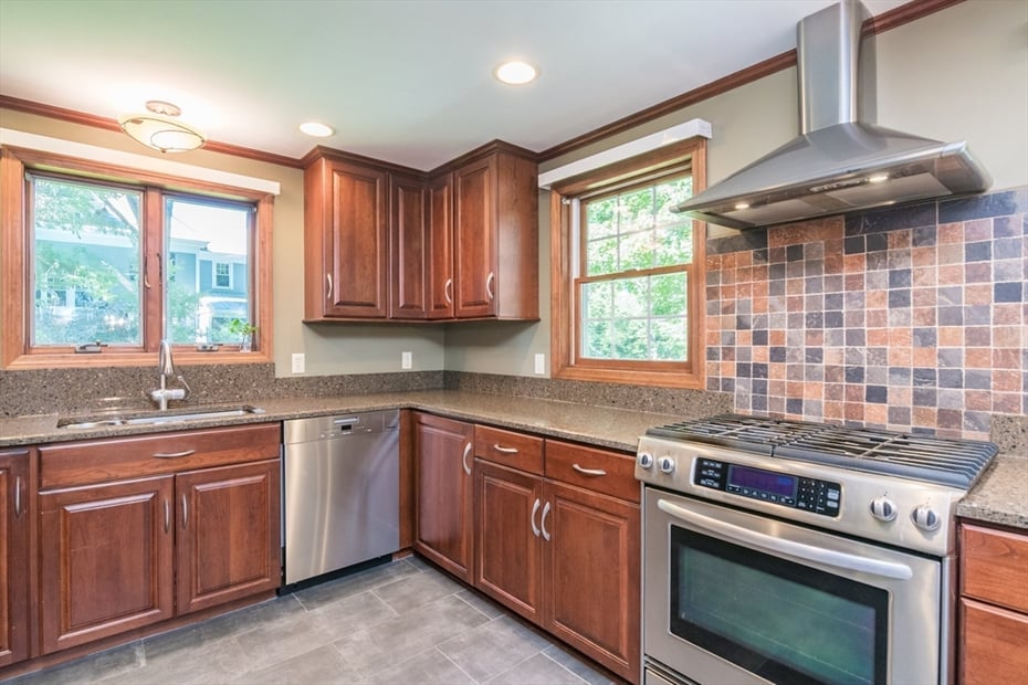 68 Highland Ave Photo 13