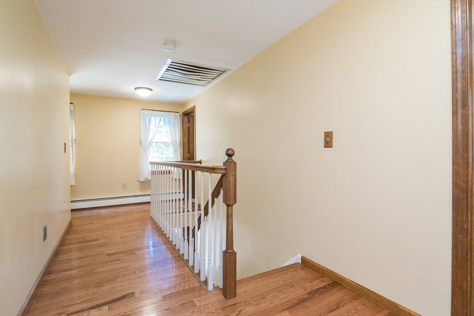 68 Highland Ave Photo 17