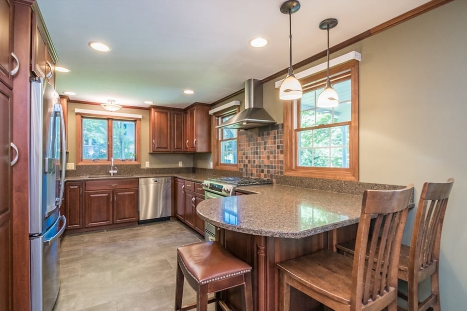 68 Highland Ave Photo 12