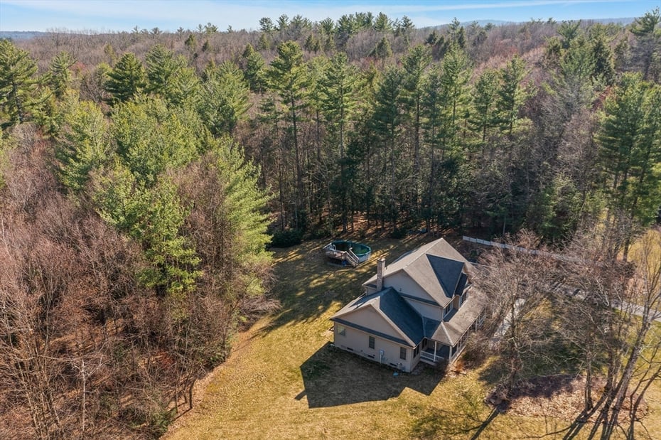 12 Golden Cir Photo 40