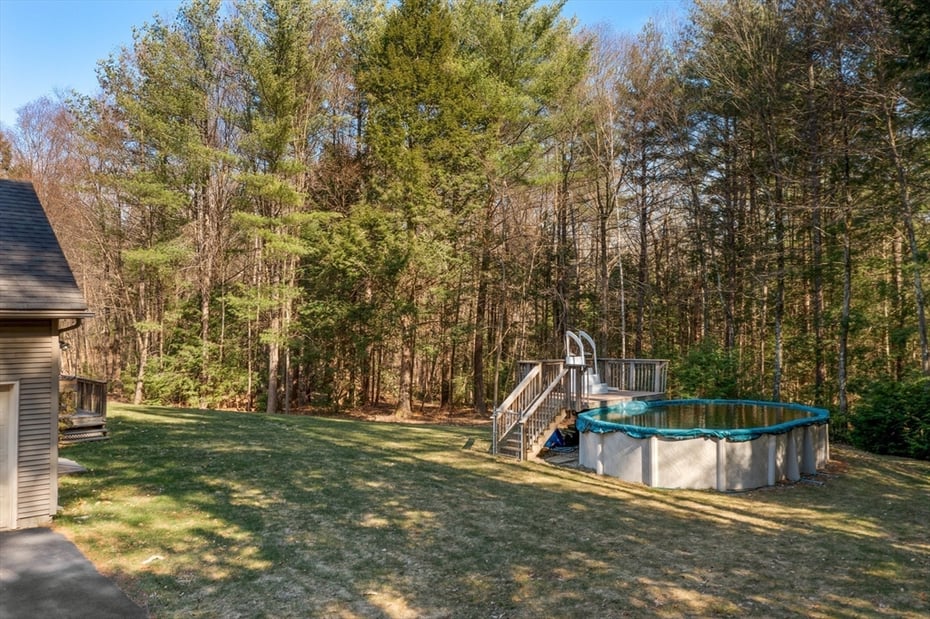 12 Golden Cir Photo 39