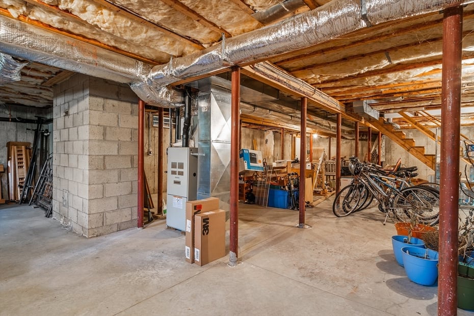 12 Golden Cir Photo 34