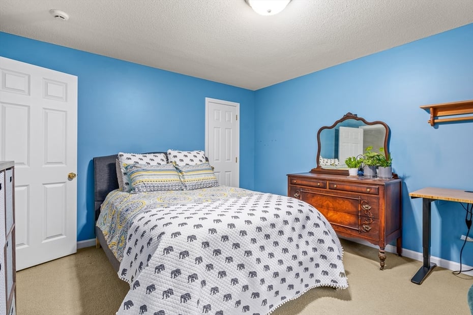 12 Golden Cir Photo 30