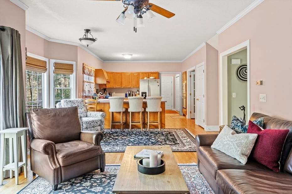 12 Golden Cir Photo 6