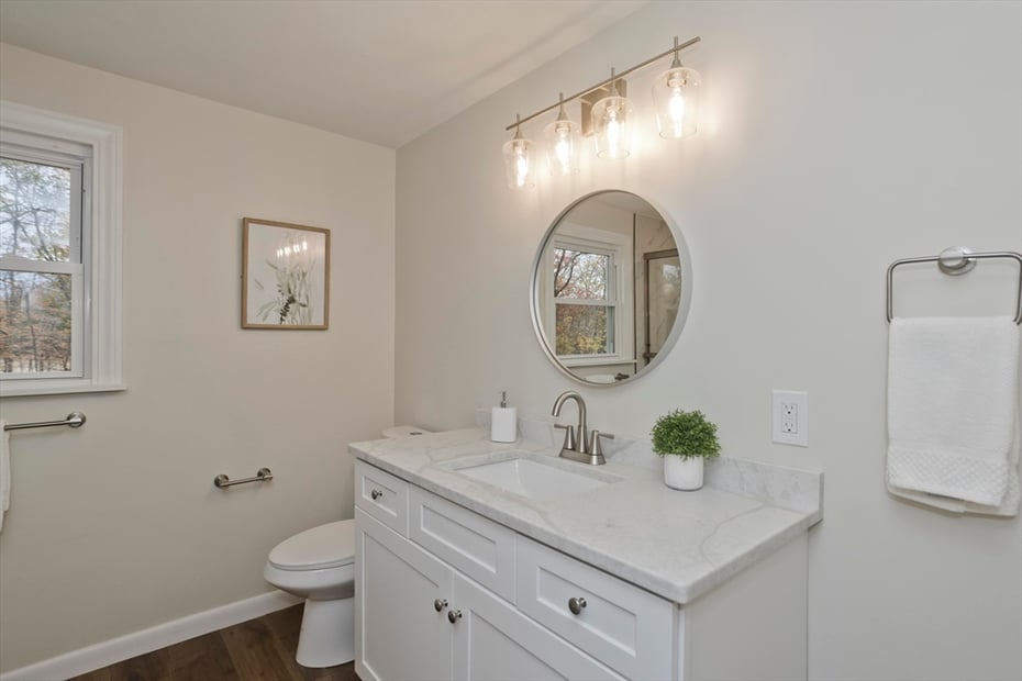 8 Molloy Ave Photo 30