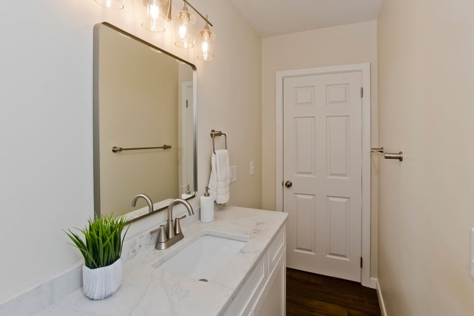 8 Molloy Ave Photo 29
