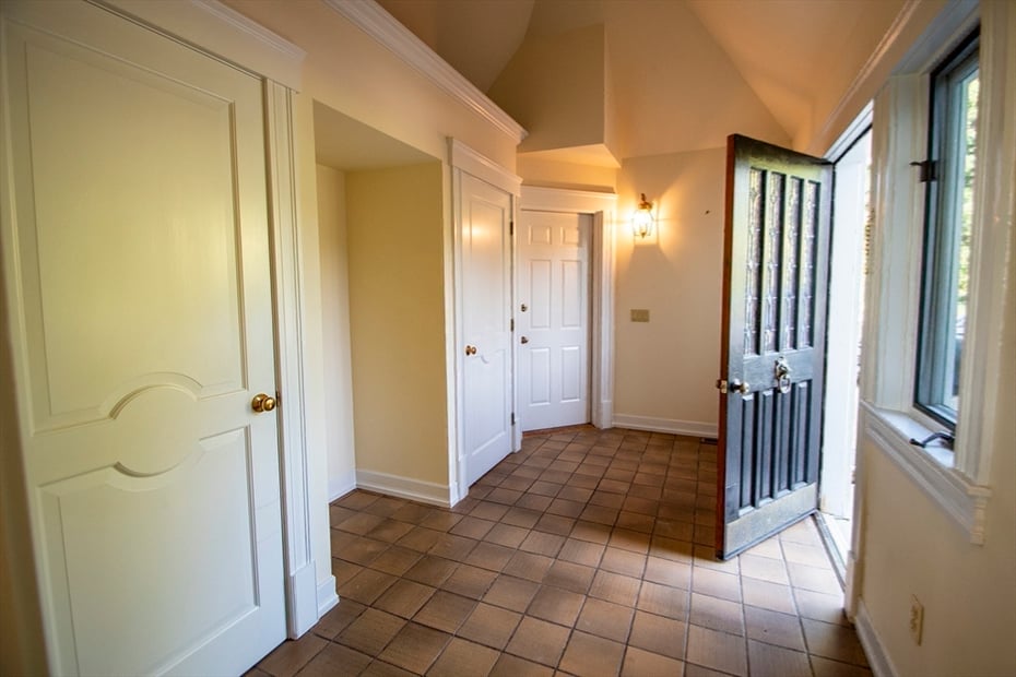 365 Middle St Photo 40