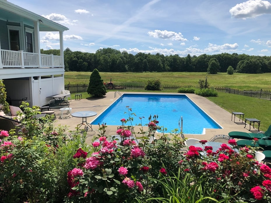 365 Middle St Photo 6