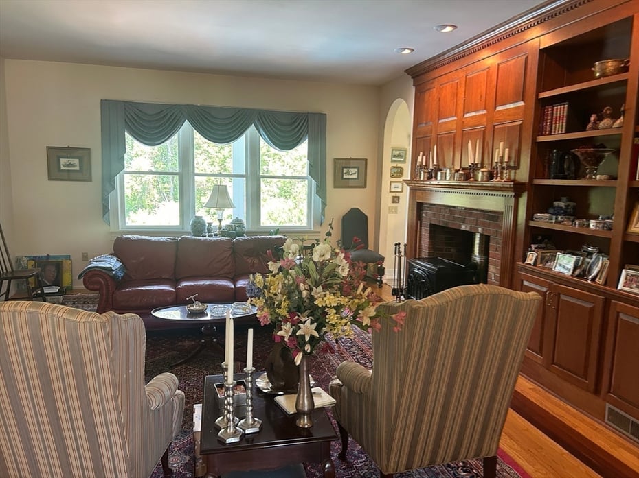 365 Middle St Photo 19