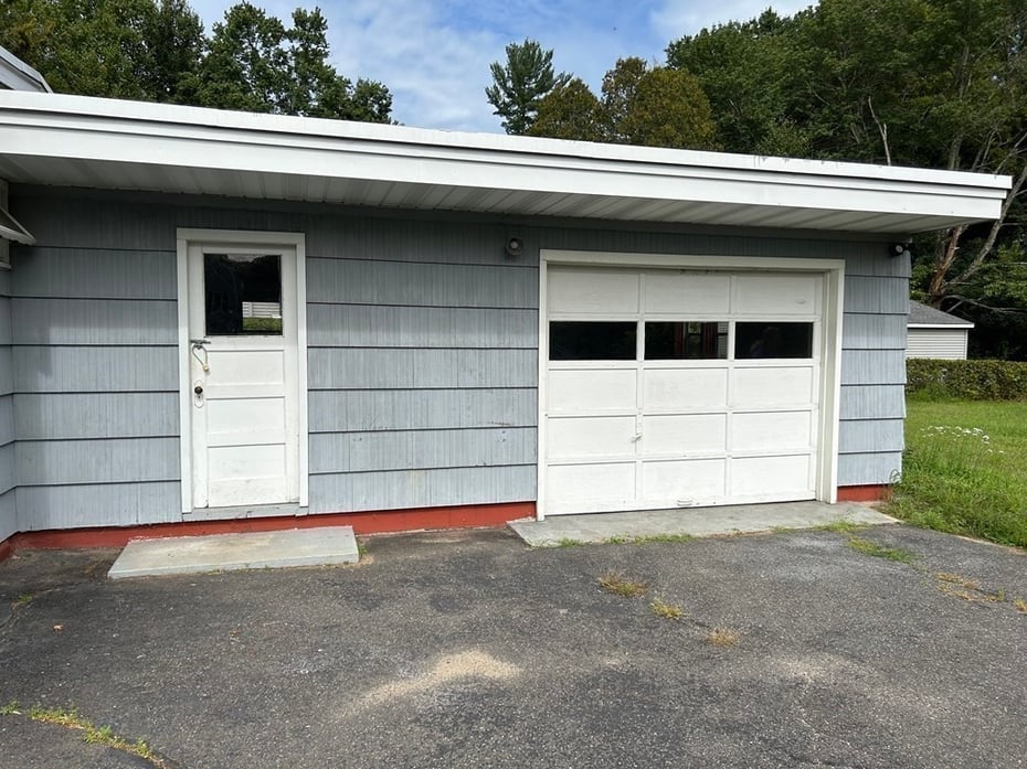 73 Glendale St. Photo 12