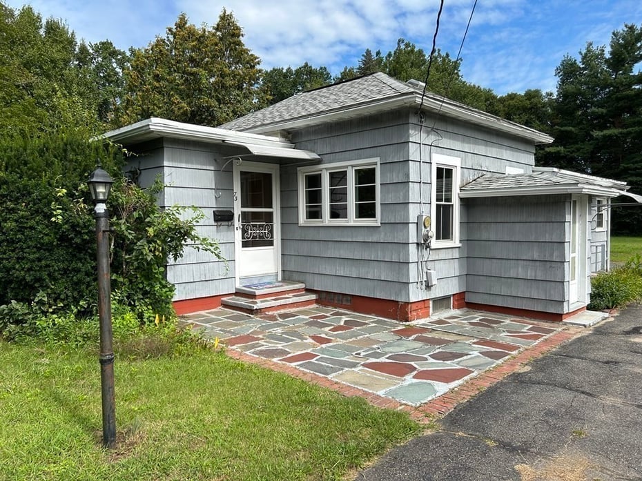 73 Glendale St. Photo 3