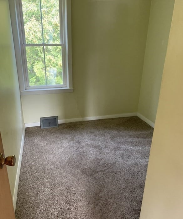 73 Glendale St. Photo 9