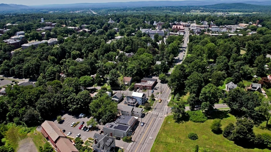 363 Main Street Photo 40