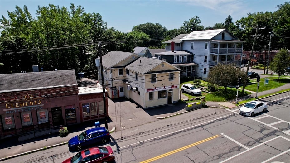 363 Main Street Photo 6