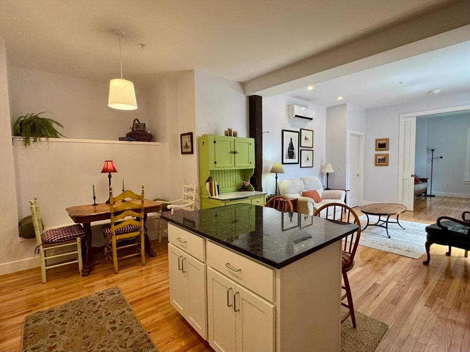 10 Deerfield Ave  #9 Photo 1