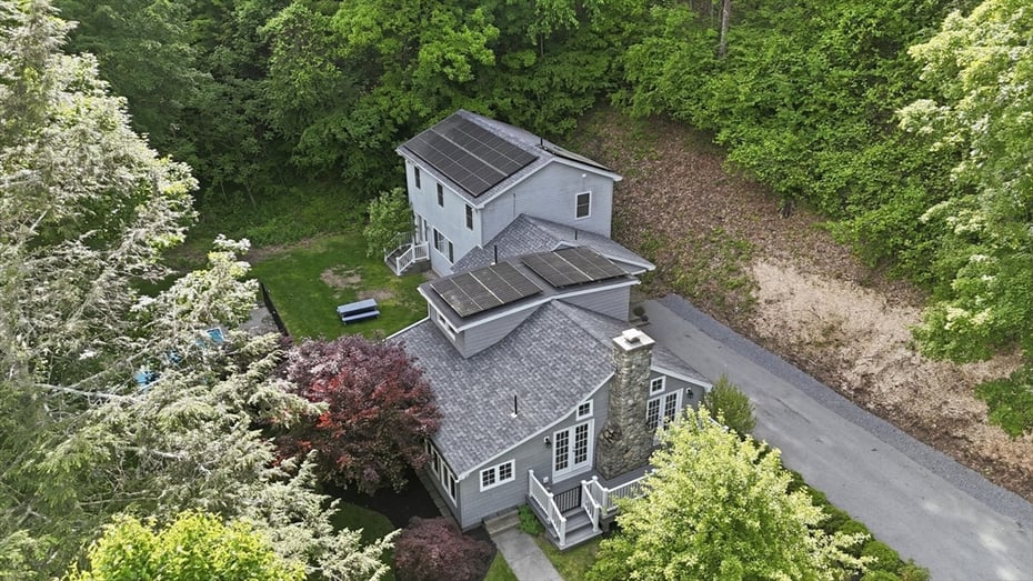 32 Eunice Williams Dr Photo 3