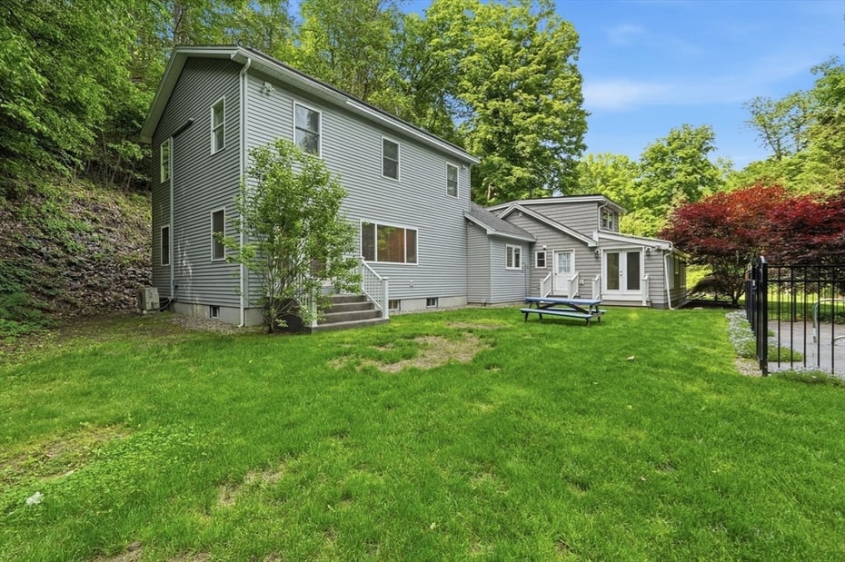 32 Eunice Williams Dr Photo 33