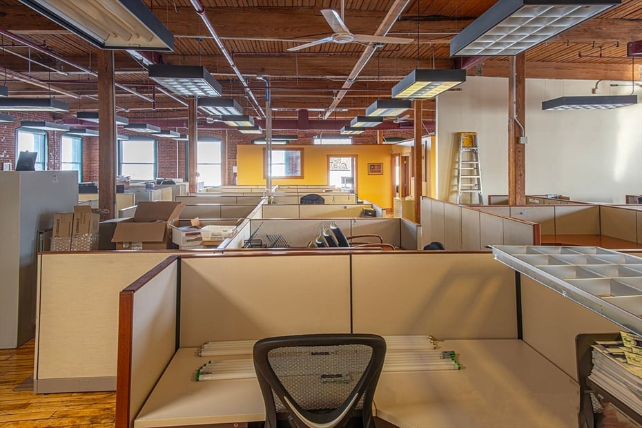 320 Riverside Dr  #1 Photo 2