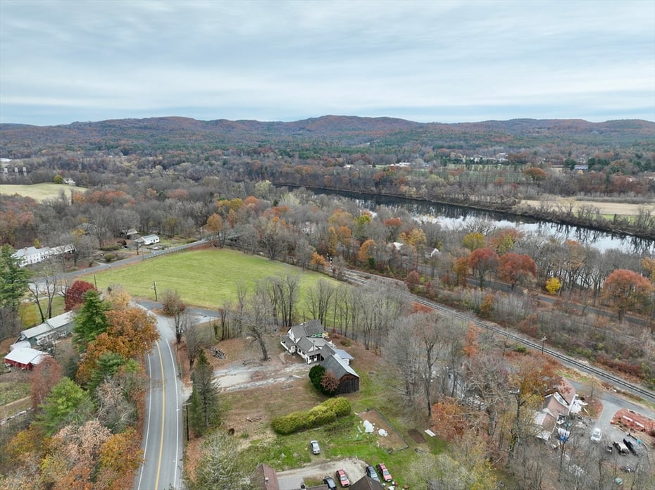 719 Mount Hermon Station Photo 6