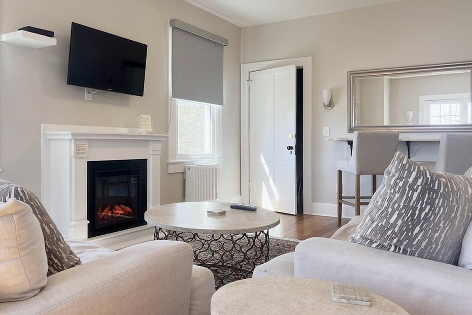 615 Laurel Stree Photo 18