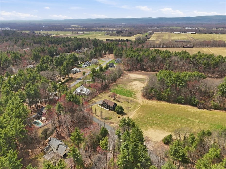 13 Shattuck Rd Photo 35