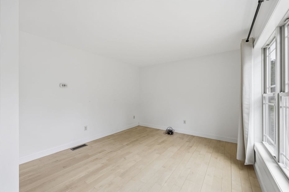 13 Shattuck Rd Photo 8