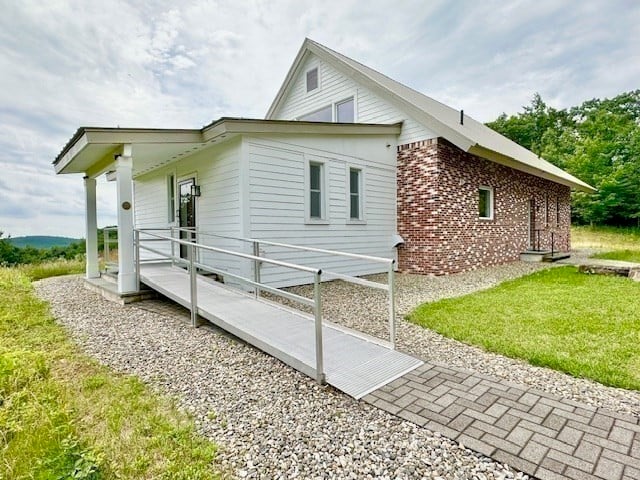 330 East St Photo 26