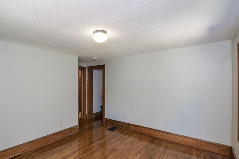 44 Thayer St Photo 22