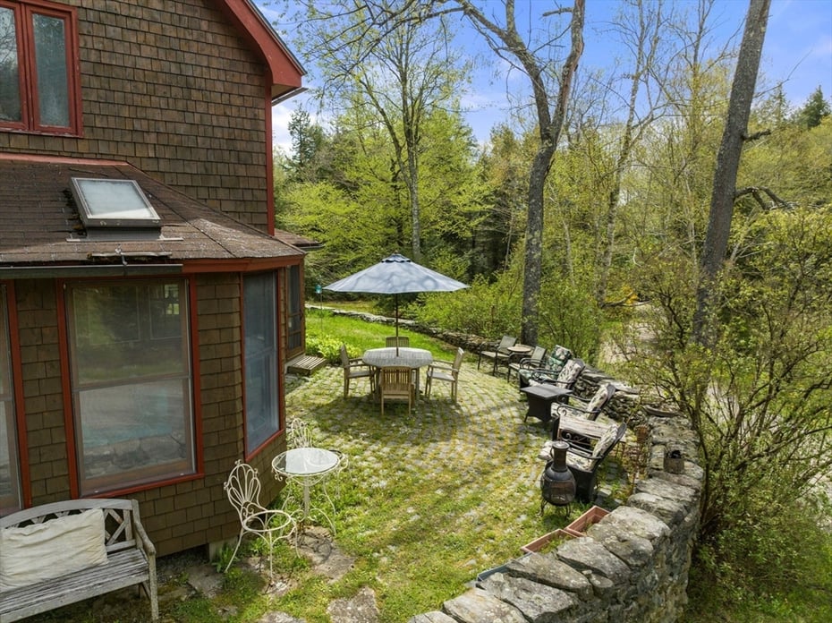 641 Middlefield Rd Photo 35