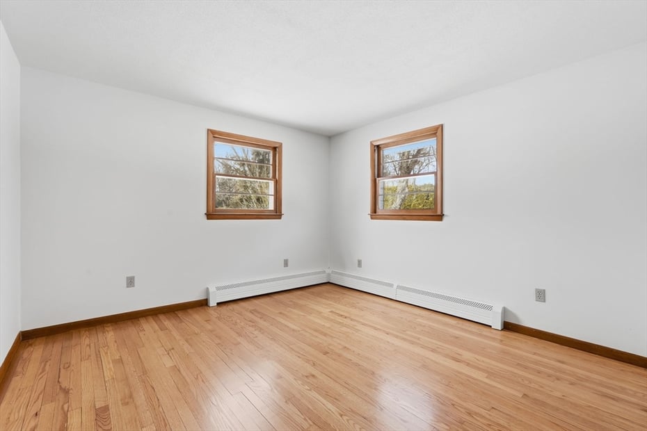 62 Bridge St. Photo 17