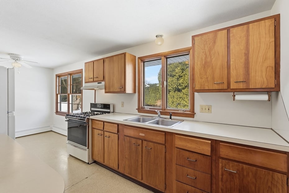 62 Bridge St. Photo 11