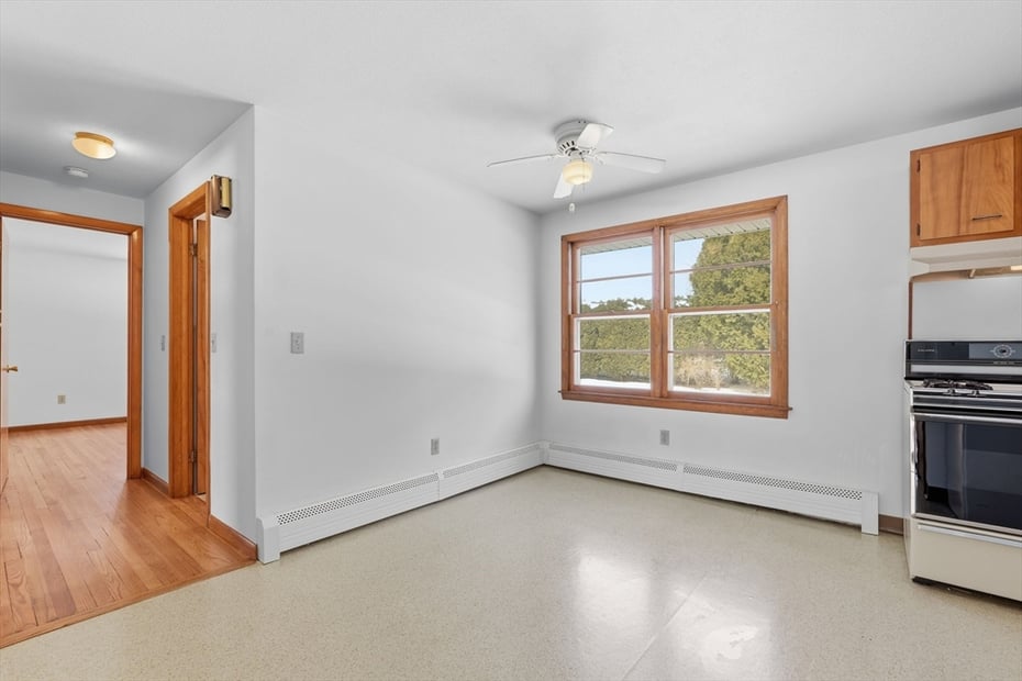 62 Bridge St. Photo 7