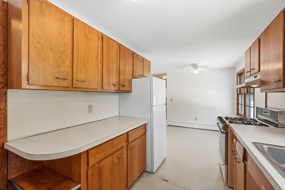 62 Bridge St. Photo 12