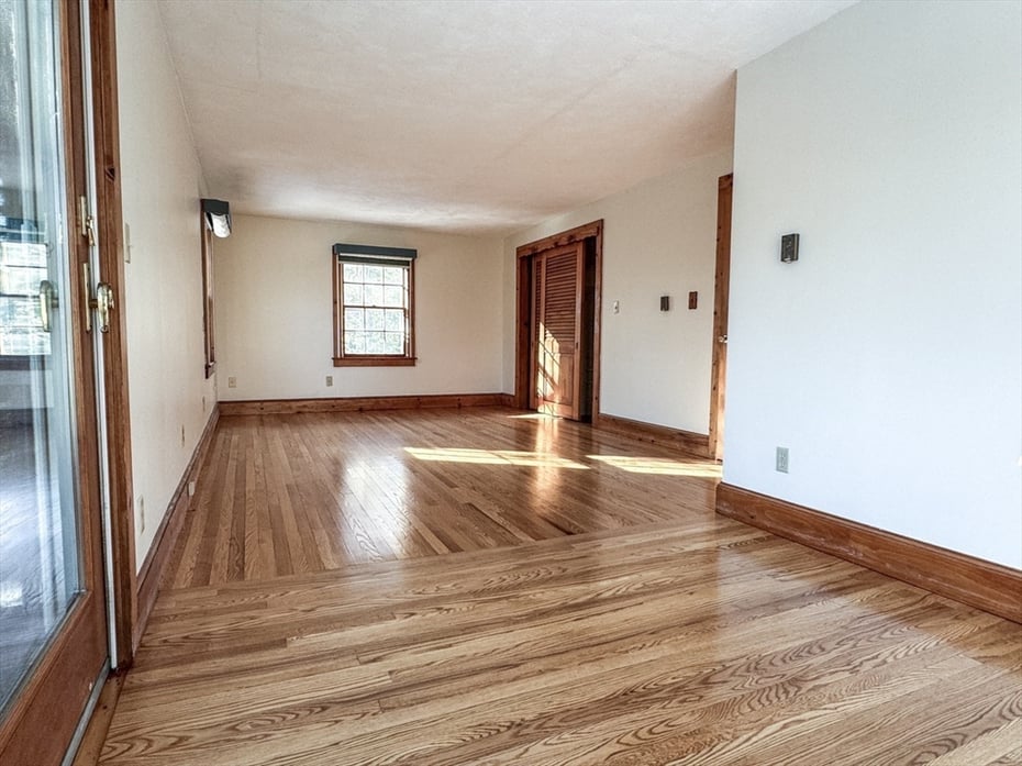 18 Stage Road Photo 16