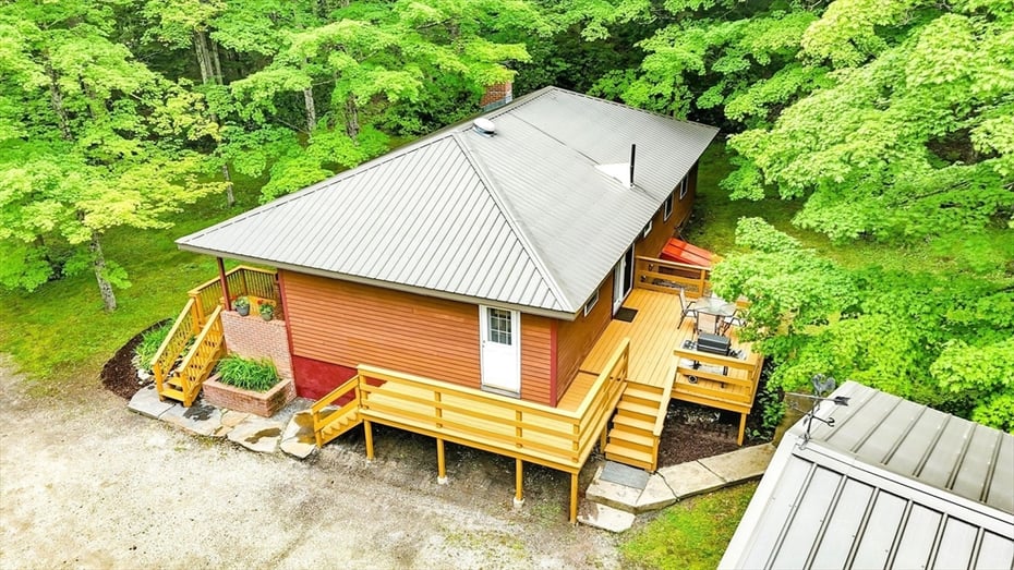 109 East St. Photo 5