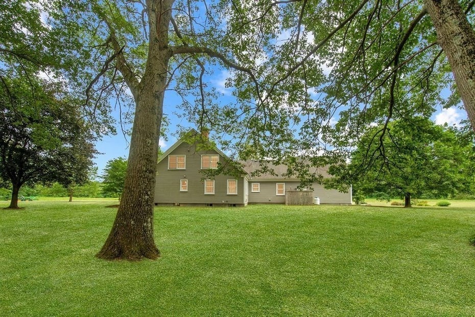 103 Long Plain Rd Photo 5