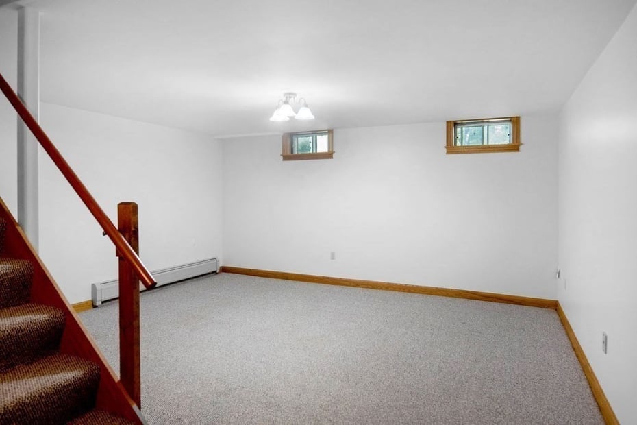 103 Long Plain Rd Photo 16