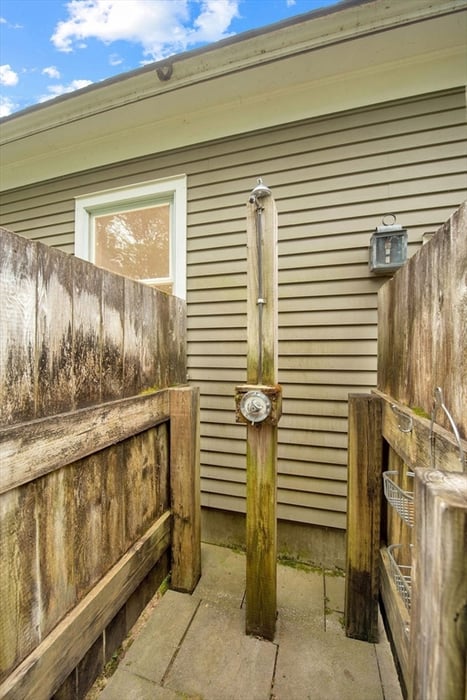 103 Long Plain Rd Photo 9