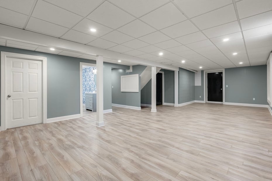 163 S. Shelburne Rd Photo 25