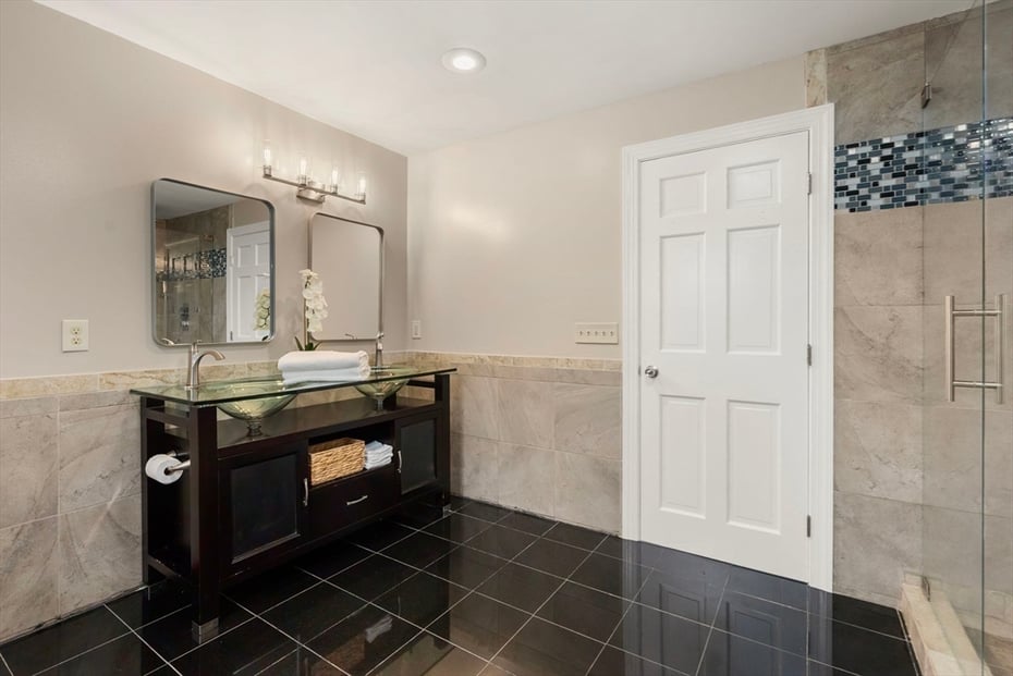 163 S. Shelburne Rd Photo 18