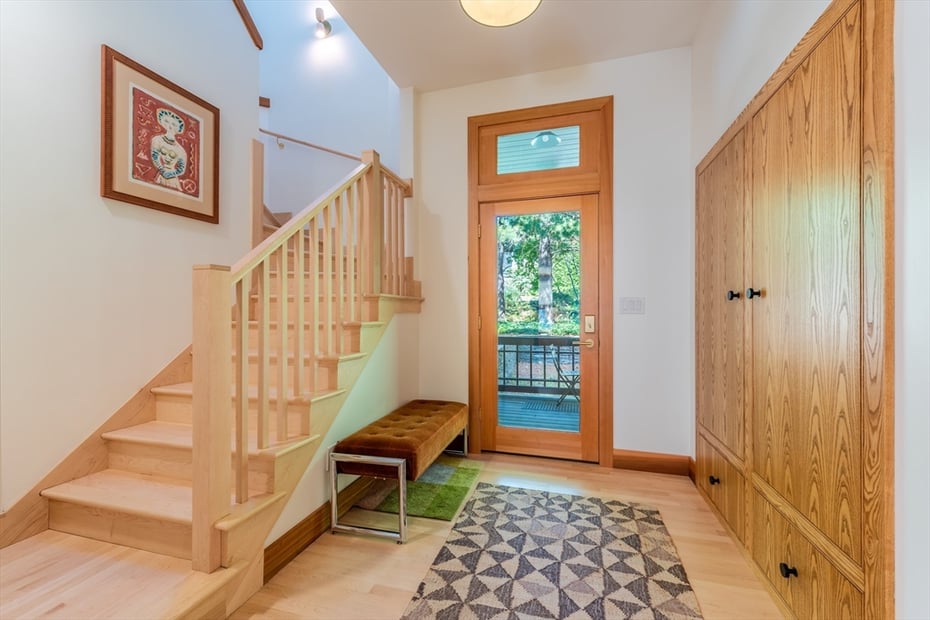 100 Larkspur Dr Photo 3