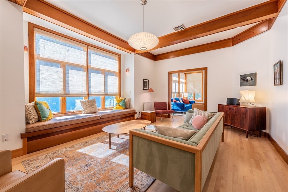 100 Larkspur Dr Photo 4