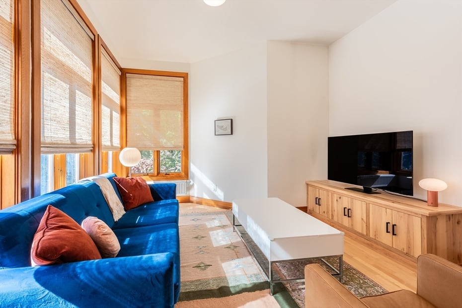 100 Larkspur Dr Photo 8