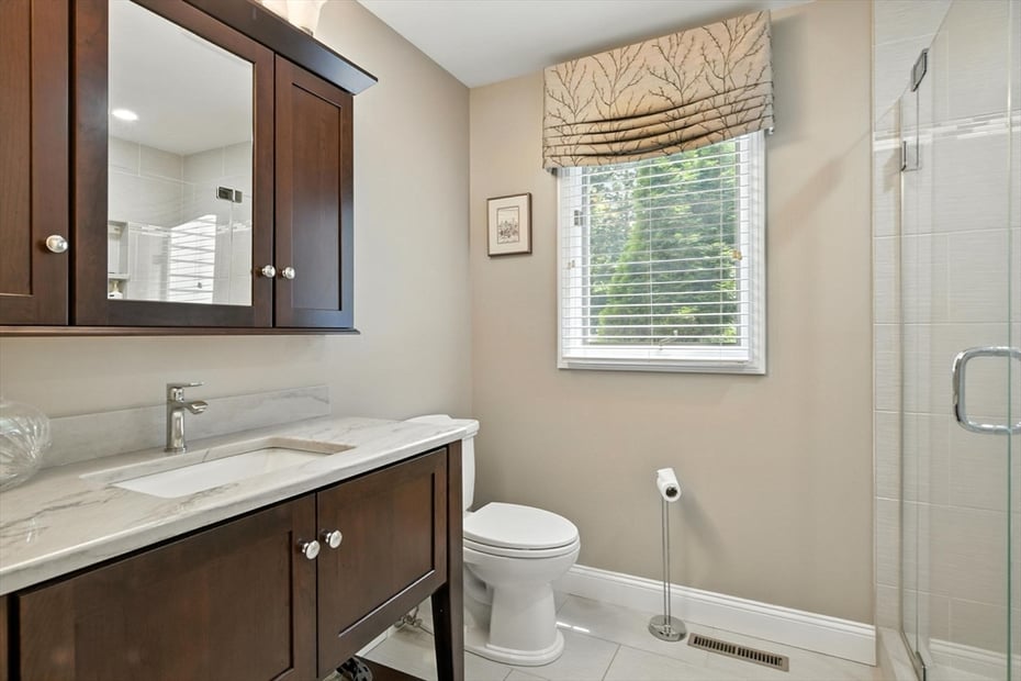 111 Ashford Road Photo 16