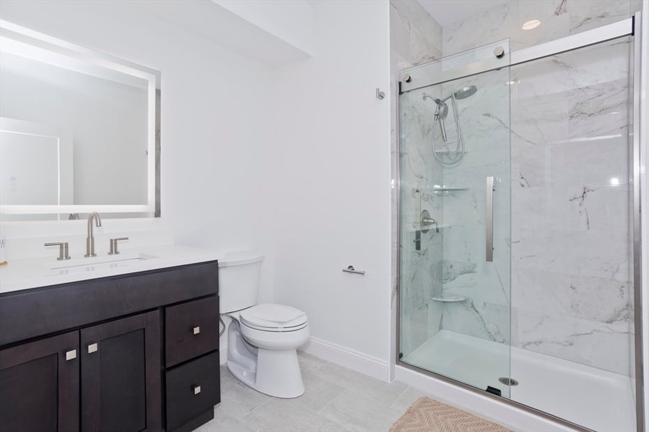 107 Williams St Photo 17