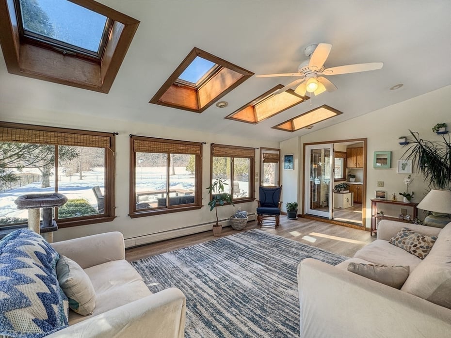 714 Colrain Rd Photo 14